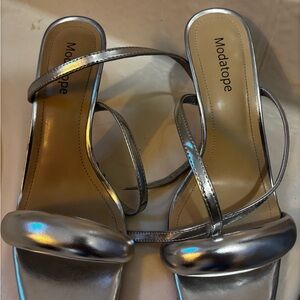 Modatope Women's Silver Strappy Sandals